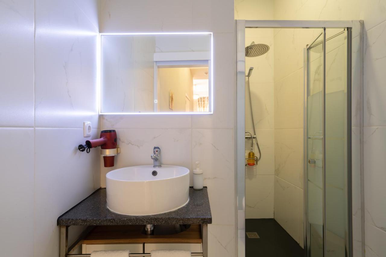 Central Cozy Star 1 Balcony Ac Near Merto Porto Luaran gambar